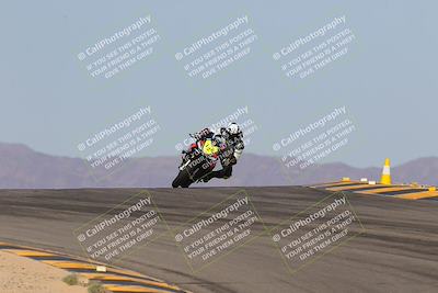 media/Oct-08-2023-CVMA (Sun) [[dbfe88ae3c]]/Race 3 Amateur Supersport Middleweight/